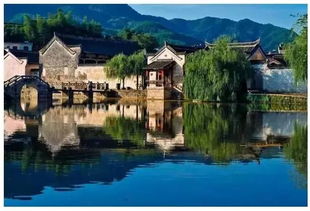 神龙湾村：凿壁成画的绝壁长廊