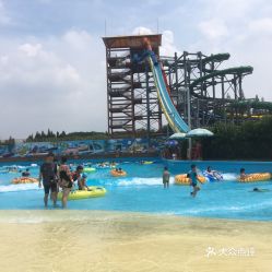 1、 上海热带风暴：让你彻底冷静下来