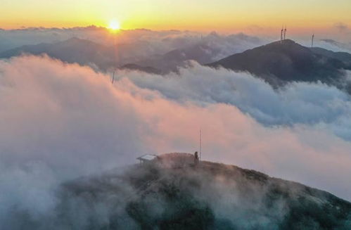 云冰山， 一个四季皆宜的目的地
