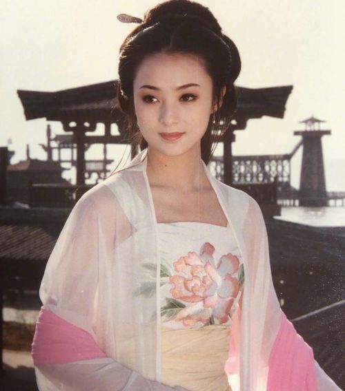 洛婉儿：一曲婉约，一世如花