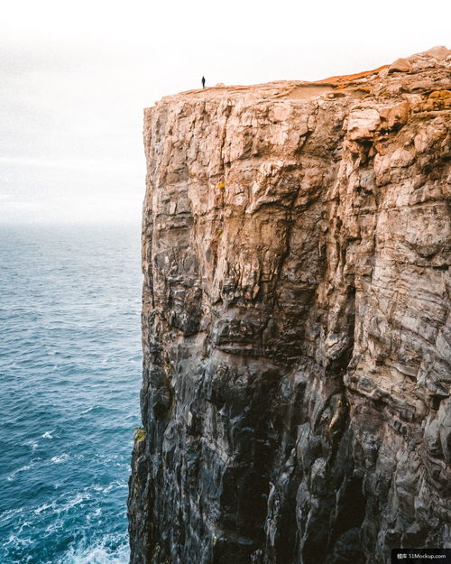 梦见老公爬悬崖掉下峭壁预示着什么征兆？