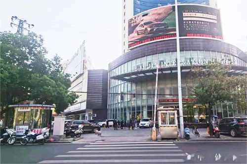 当前，让我们较深入探讨不同酒店和他们的停靠策略