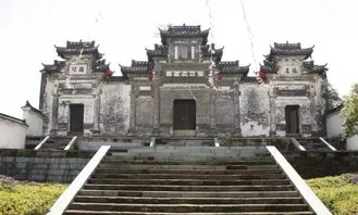 现代魅力：历史与现实的交融