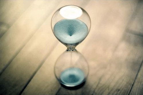 和合法事黑科技：AI算命+区块链