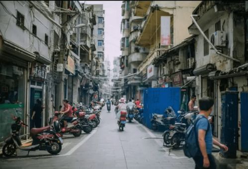 四、 午后阳光与书店邂逅