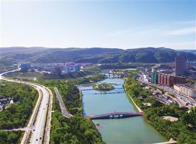 清晨的西宁：那一碗羊肉泡馍的诱惑