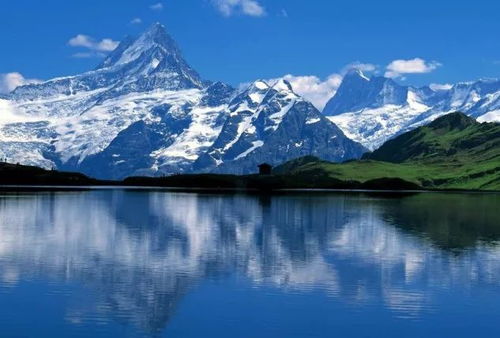 2. 长白山，那个天池水到底深不深啊？