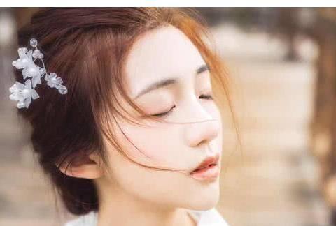 天蝎座：御姐范、 神秘女郎