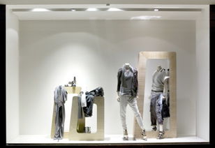 服装橱窗颜色风水讲究,服装橱窗颜色风水讲究