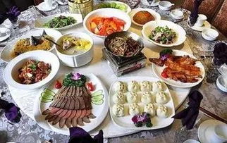 一、黄道吉日中的饕餮盛宴