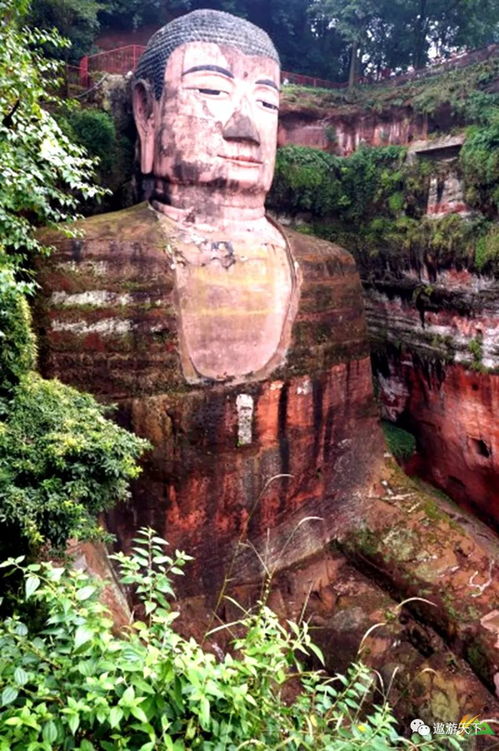 2. 乐山：大佛脚下宁静致远