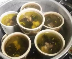星座暗流：情感色彩失控