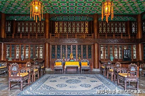 和珅府的风水和恭王府直播回放，哪个更详细揭示古代王府的神秘风水布局？