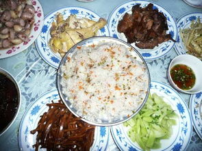 五、 吃喝玩乐乱炖：别忘了填饱肚子再去探险