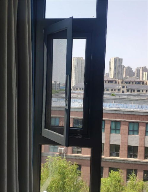 情感色彩：家人的可靠感像奶茶一样温暖