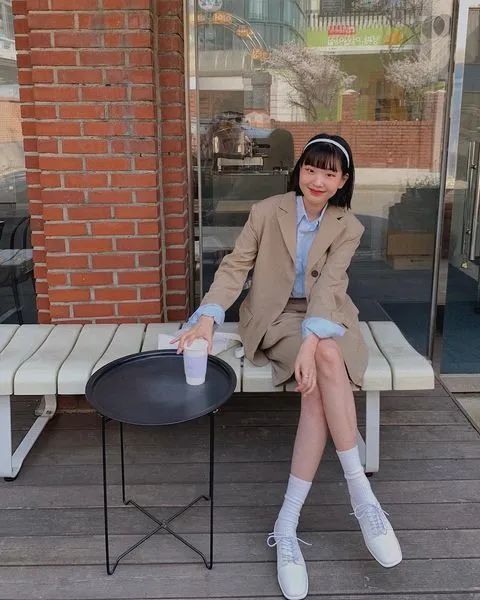 1月5日五行穿衣适合什么颜色，1月6日五行穿衣又该穿什么颜色呢？