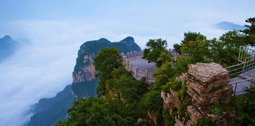 五一假期人挤人，不如去太行山巅吹冷风