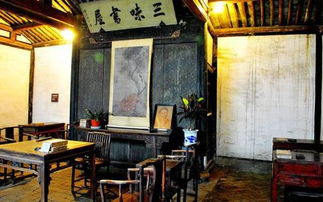 午夜钟声，  鬼影幢幢