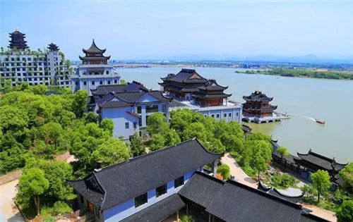 木雕背后的故事