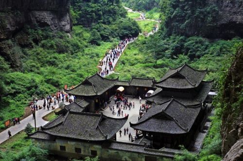 一、目的地介绍（或着说：你确定要去重庆吗？）
