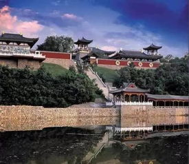 八、 其他散碎但值得乱入行程的较小景点们…