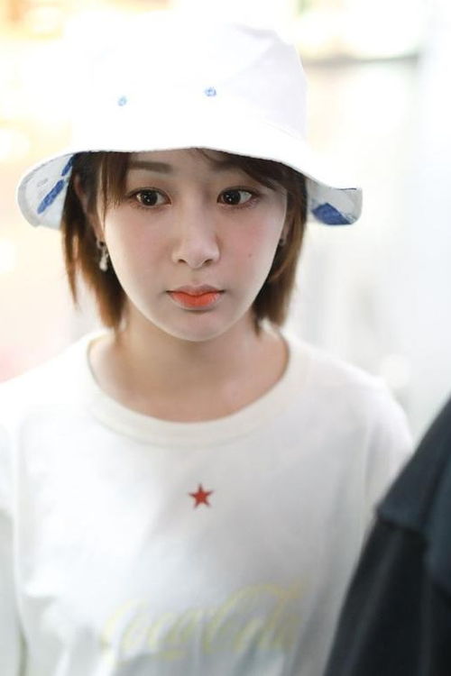 性格傻白甜