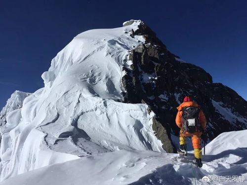 先别急着骂疯癫——成都周边到底有多少座能随便爬的雪山？