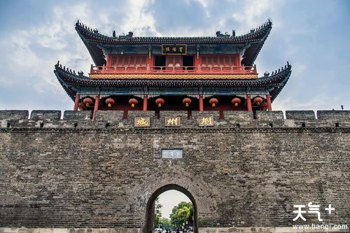 荆州城墙：历史的伤痕与现实的碰撞