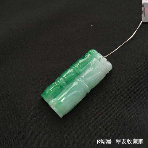 女生佩戴吊坠有哪些美好的寓意和象征？