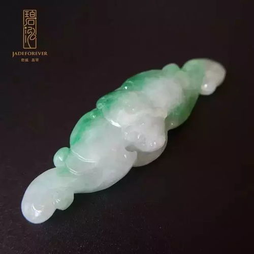 翡翠与生辰概论之间有什么内在联系？