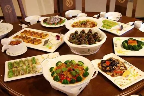 五、 美食篇——从四川较小吃到枣庄回忆混搭较大餐 🍜🍲🍚