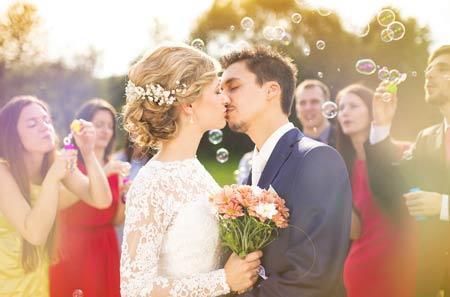 八字中两个偏财是否预示二婚？日柱甲辰坐偏财是否代表注定二婚？
