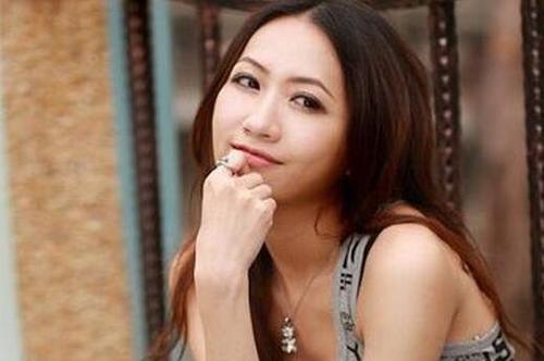 美女大师八字算命，网上找师傅帮我改命，靠谱吗？