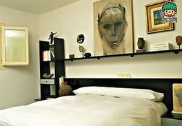 红色：驱邪避凶