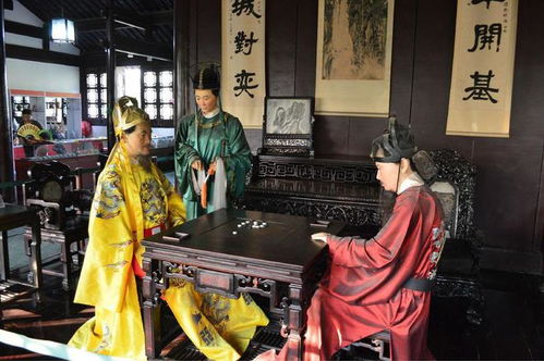 刘伯温考察朱元璋父母坟墓后难道这不是葬在传说中的龙窝里吗？