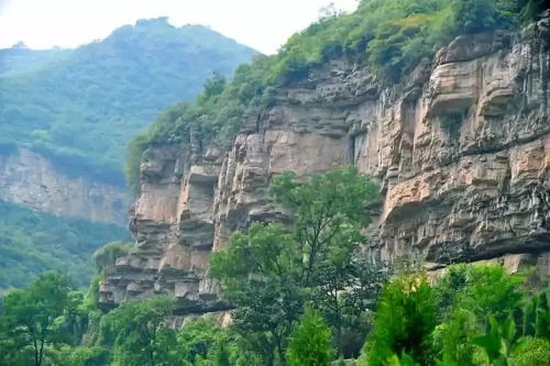 郑州黄河滩地公园： (嗯...黄河...)