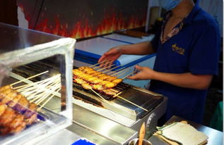 市桥的诱惑：街头美食的集结地