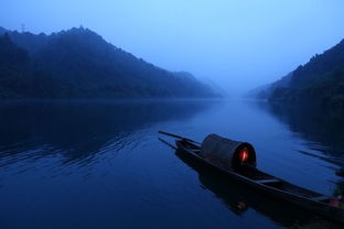 二、 东江湖——水面上的星空与古镇情怀