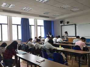 教师不像教师，学生不像学生，这课还怎么上？