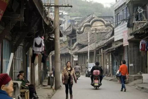 那扇门——似乎从未被注意过