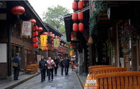 千年古街三月街，白族风情爆款打卡地