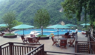 一、 随意开场：别管结构，先来点情绪炸弹⚡️