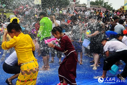 傣族泼水节欢乐图，爆款节日时光！