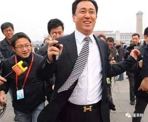 王建林八字命理详解可信吗？揭秘八字算命骗局真相？