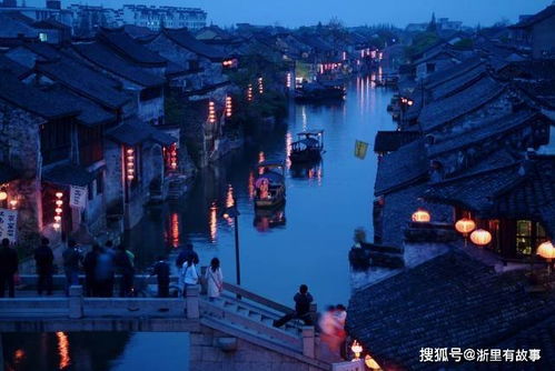 夜晚的西塘：酒精和噪音的狂欢