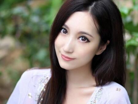 阿朵八字命理分析中，如何从八字堪痴情程度，来判断一个人的感情走向？