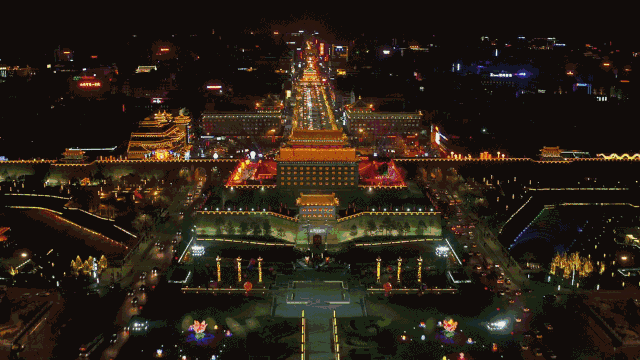夜游古城 ， 穿越时空的旅程