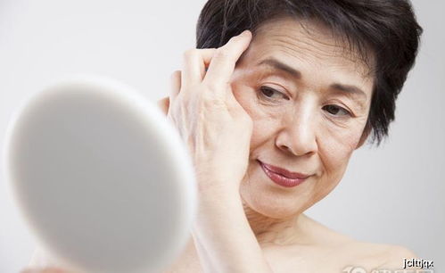 单身女人的清水洗脸梦境解析
