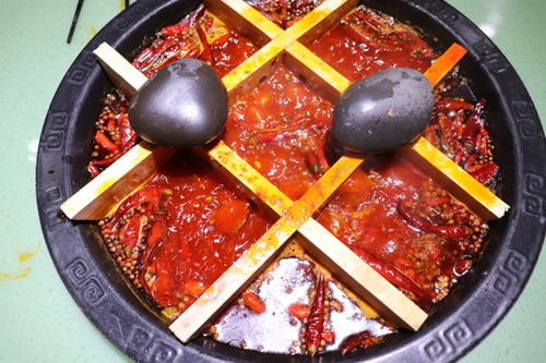三伏重庆特色：避暑火锅狂欢节