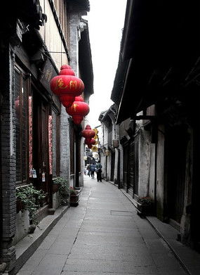 西街老巷 :录像厅裏面の《英雄本色》与咸瓜子